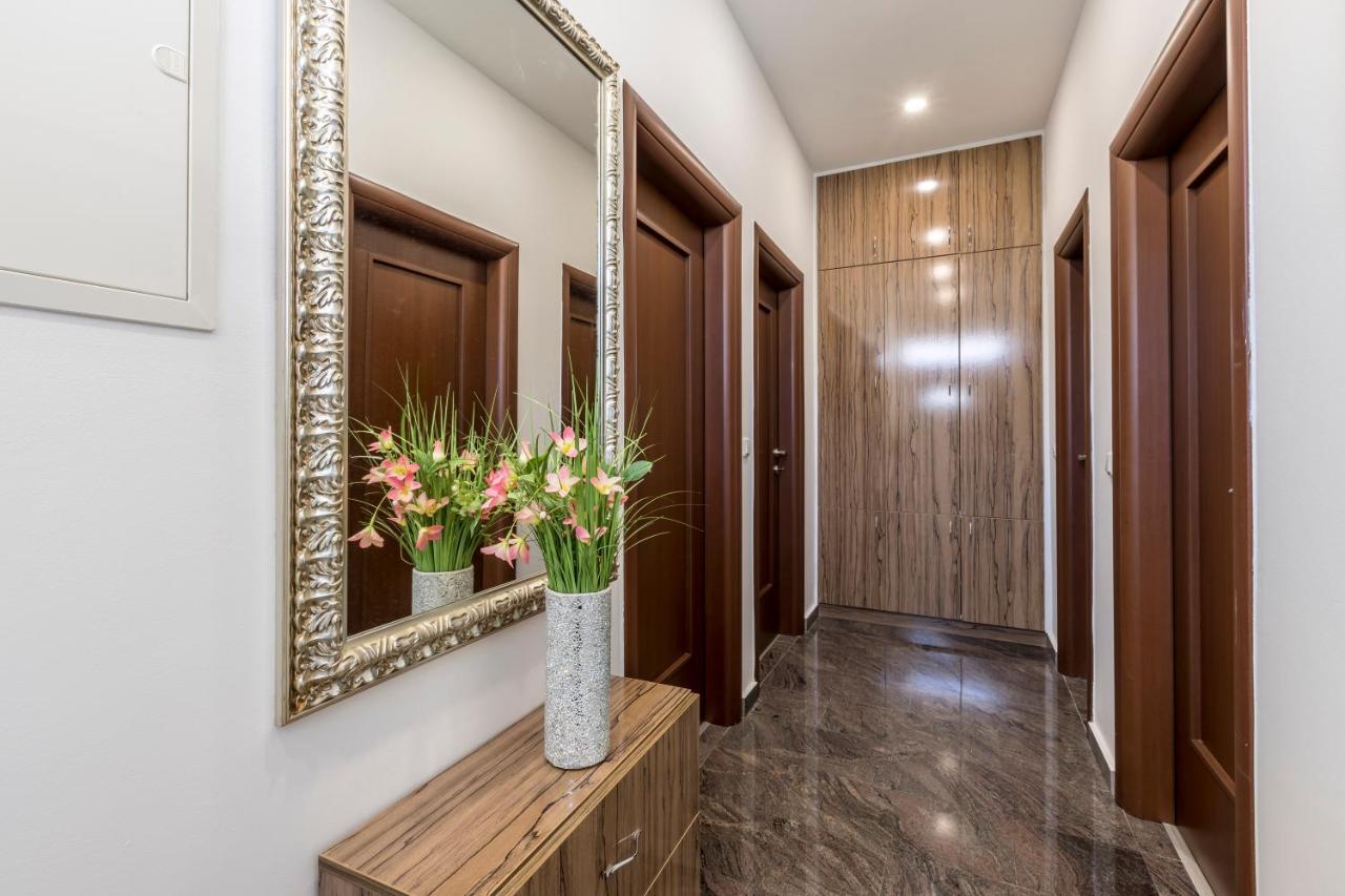 Villa Meri Very Central And Beautiful Apartment Сплит Екстериор снимка