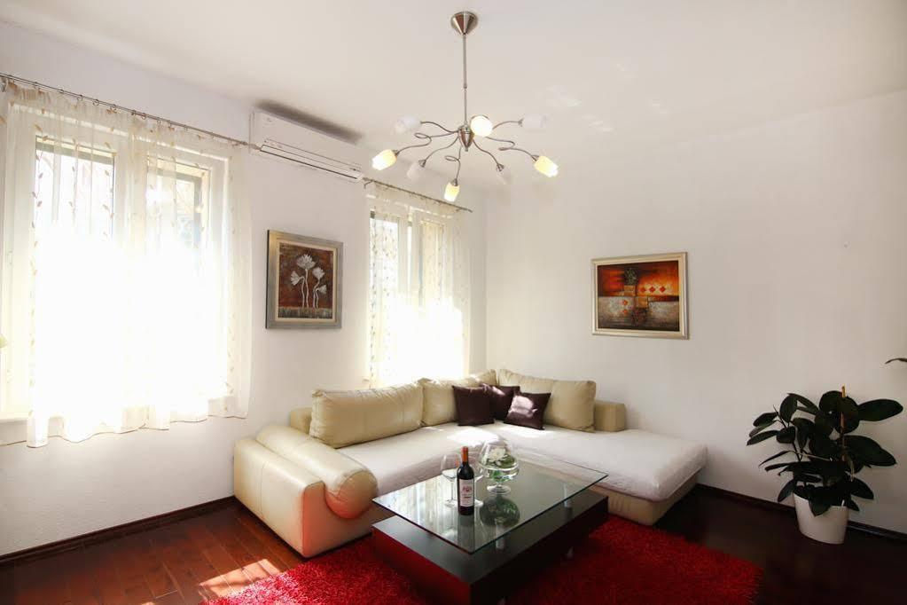 Villa Meri Very Central And Beautiful Apartment Сплит Екстериор снимка
